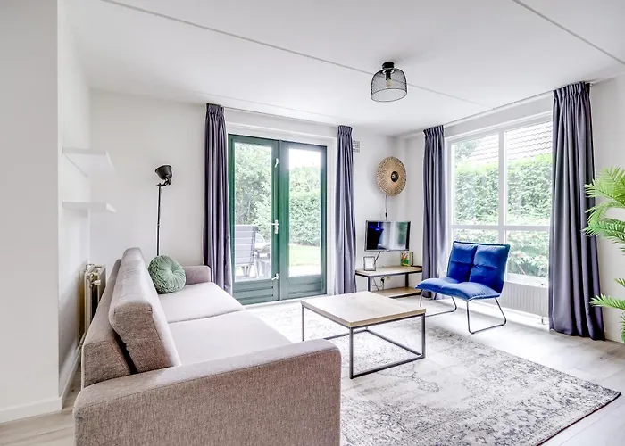 Holiday home 4 - Persoons Forest 271 *