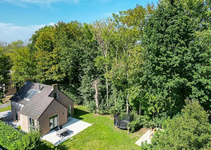 펜션 4 - Persoons Forest 271 Ewijk