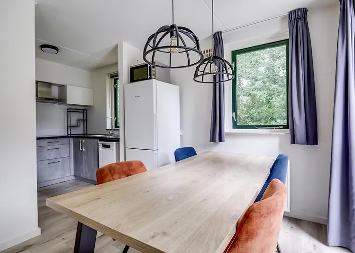 4 - Persoons Forest 271 *