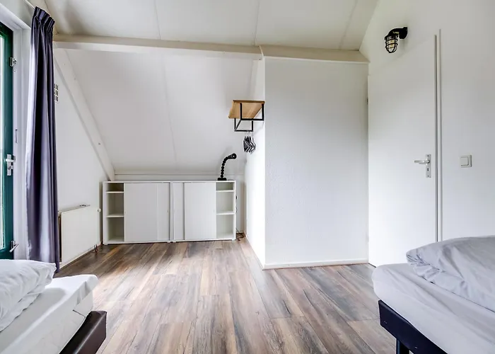 4 - Persoons Forest 271 *